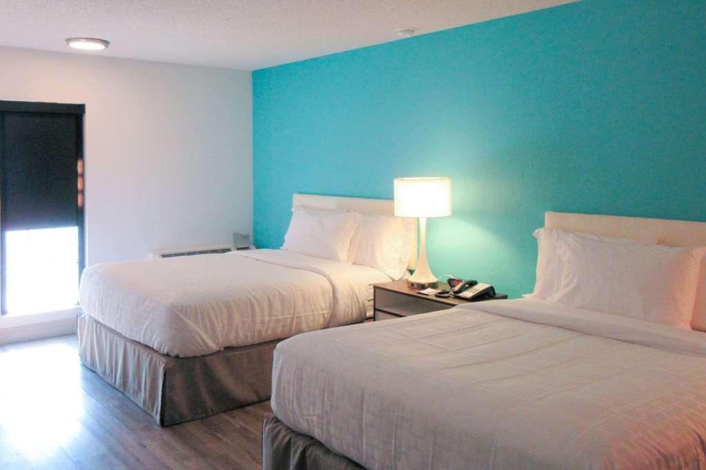 Hotel Clarion Pointe Near Yosemite Fresno